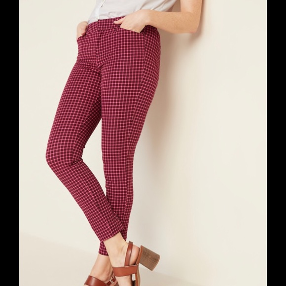 Old Navy Pixie Pants- yellow polka dot print!!!! - Picture 7 of 8